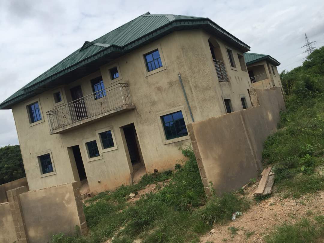Uncompleted Ten Rooms Self Contained